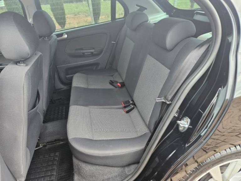 VOLKSWAGEN - GOL - 2013/2014 - Preta - R$ 39.900,00