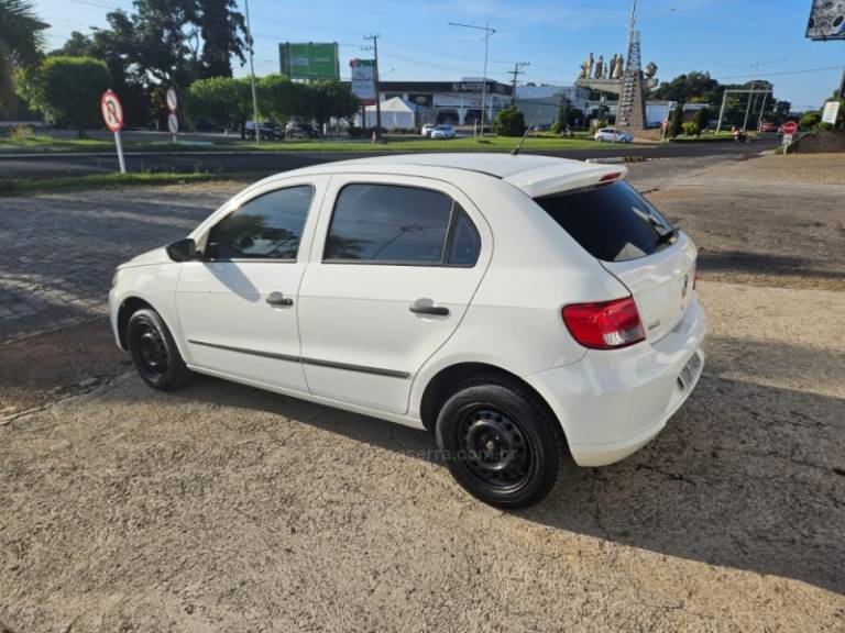 VOLKSWAGEN - GOL - 2009/2010 - Branca - R$ 23.900,00