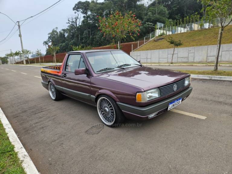 VOLKSWAGEN - SAVEIRO - 1992/1993 - Vermelha - R$ 40.000,00