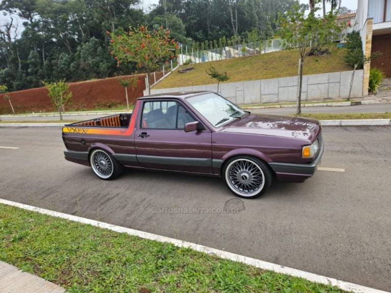 VOLKSWAGEN - SAVEIRO - 1992/1993 - Vermelha - R$ 40.000,00