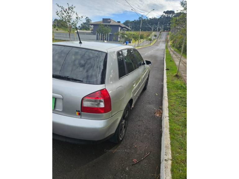AUDI - A3 - 2003/2003 - Prata - R$ 25.000,00