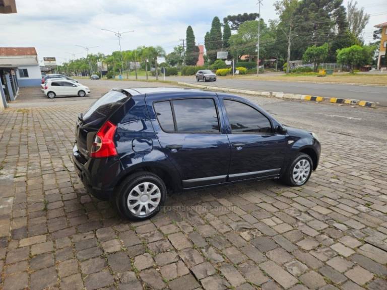 RENAULT - SANDERO - 2009/2009 - Azul - R$ 26.500,00