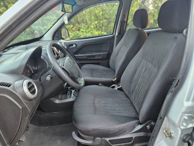 FORD - ECOSPORT - 2009/2009 - Prata - R$ 34.500,00