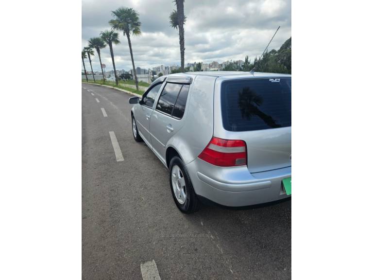 VOLKSWAGEN - GOLF - 2005/2005 - Prata - R$ 32.500,00