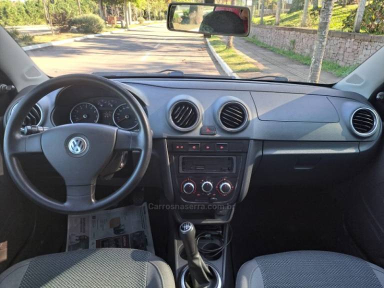 VOLKSWAGEN - GOL - 2009/2010 - Prata - R$ 33.500,00