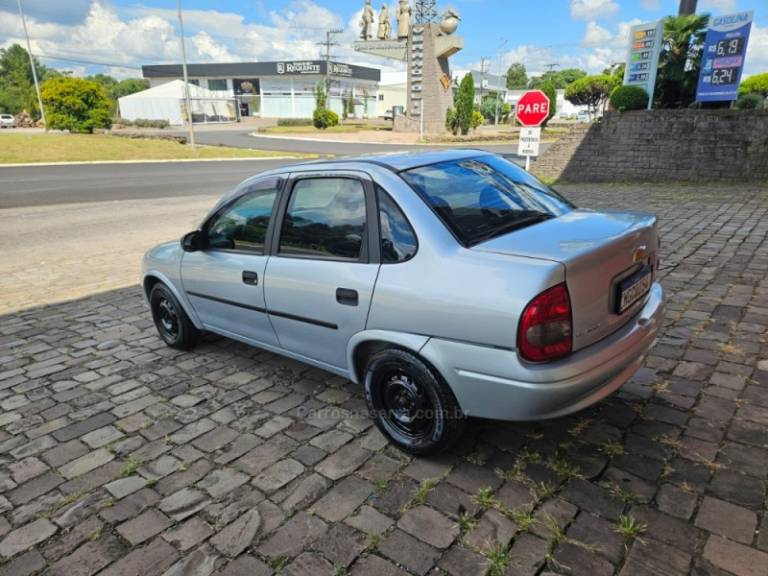 CHEVROLET - CLASSIC - 2009/2009 - Prata - R$ 21.500,00