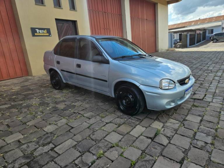 CHEVROLET - CLASSIC - 2009/2009 - Prata - R$ 21.500,00