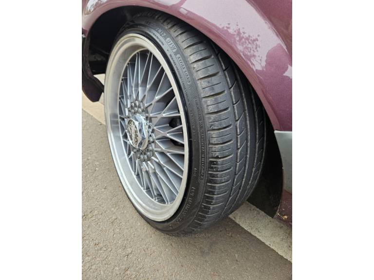 VOLKSWAGEN - SAVEIRO - 1992/1993 - Vermelha - R$ 40.000,00
