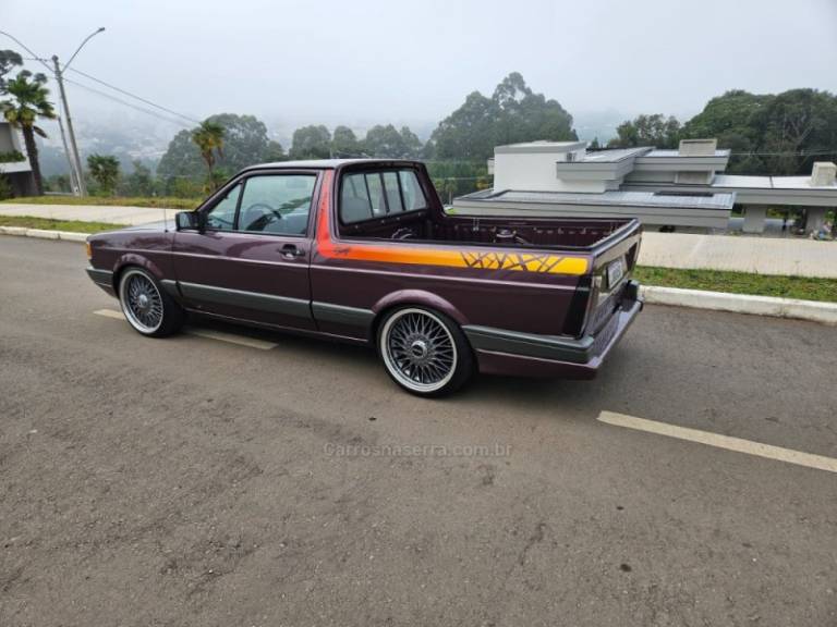 VOLKSWAGEN - SAVEIRO - 1992/1993 - Vermelha - R$ 40.000,00