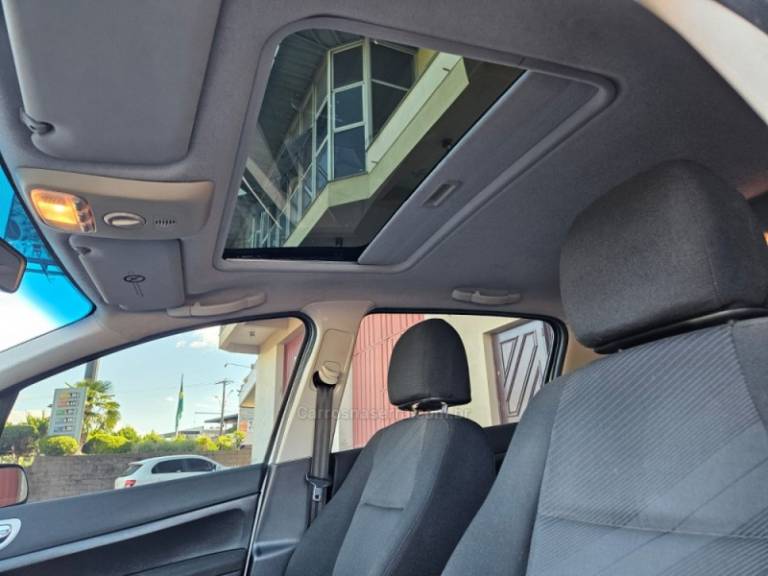 PEUGEOT - 307 - 2009/2010 - Branca - R$ 29.900,00