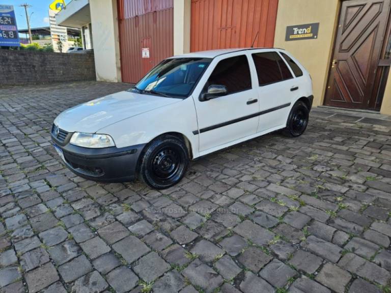 VOLKSWAGEN - GOL - 1999/2000 - Branca - R$ 13.500,00