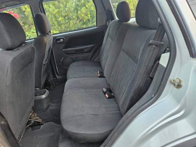 FORD - ECOSPORT - 2009/2009 - Prata - R$ 34.500,00