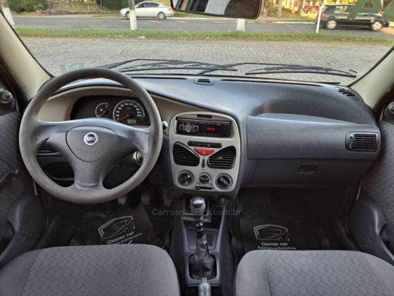 FIAT - SIENA - 2004/2004 - Prata - R$ 17.900,00