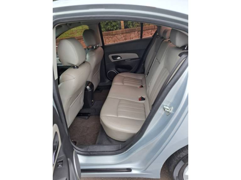 CHEVROLET - CRUZE - 2012/2013 - Prata - R$ 55.900,00