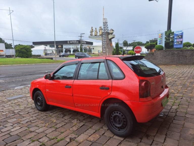 VOLKSWAGEN - GOL - 2013/2013 - Vermelha - R$ 28.900,00
