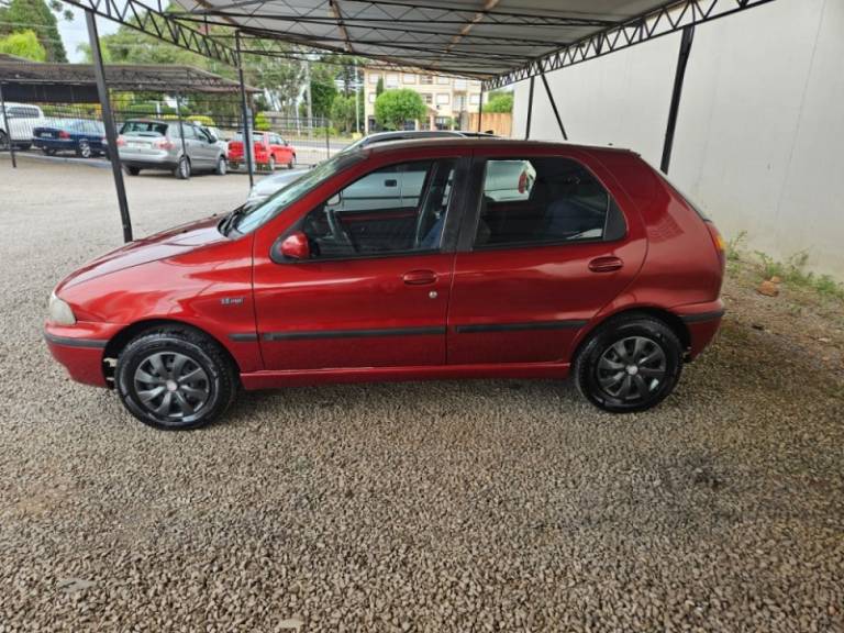 FIAT - PALIO - 1996/1997 - Vermelha - R$ 12.500,00