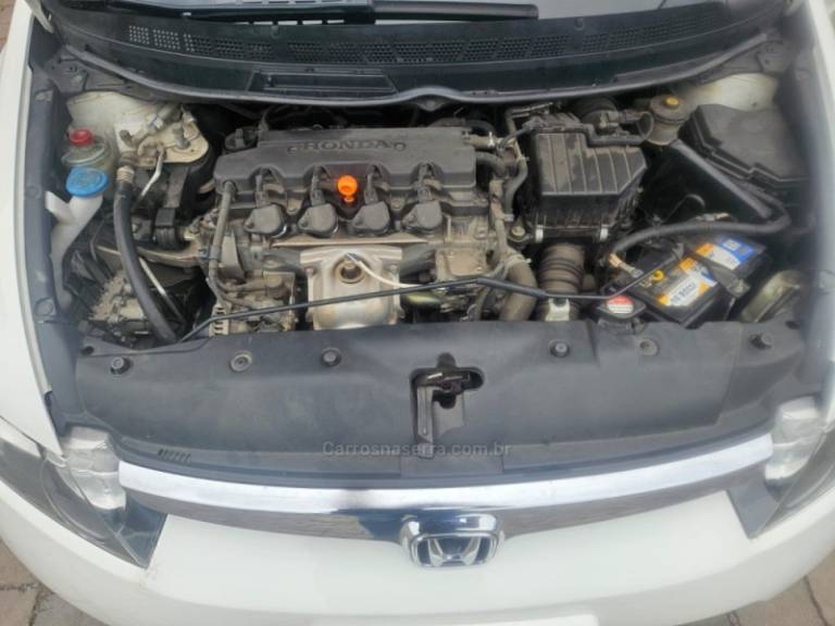 HONDA - CIVIC - 2008/2008 - Branca - R$ 50.000,00