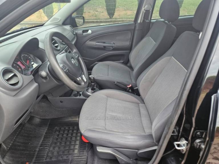 VOLKSWAGEN - GOL - 2013/2014 - Preta - R$ 39.900,00
