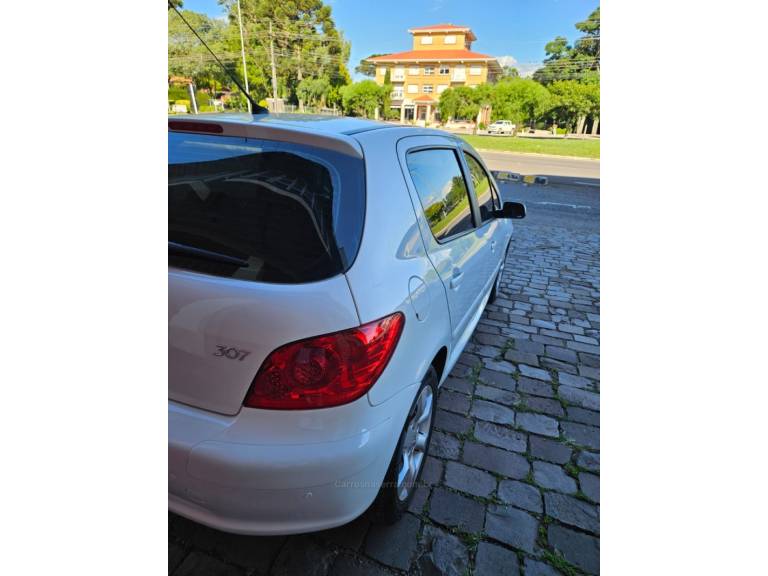 PEUGEOT - 307 - 2009/2010 - Branca - R$ 29.900,00