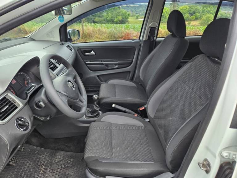 VOLKSWAGEN - FOX - 2018/2018 - Branca - R$ 56.500,00