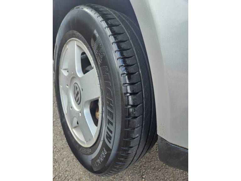 VOLKSWAGEN - GOLF - 2005/2005 - Prata - R$ 32.500,00