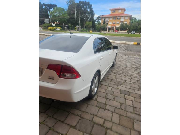 HONDA - CIVIC - 2008/2008 - Branca - R$ 50.000,00