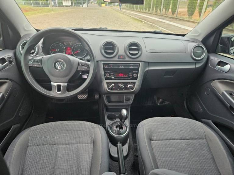 VOLKSWAGEN - GOL - 2013/2014 - Preta - R$ 39.900,00