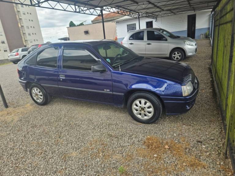 CHEVROLET - KADETT - 1996/1996 - Azul - R$ 15.900,00