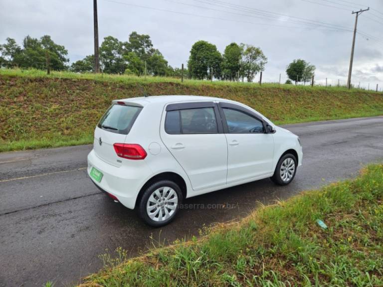 VOLKSWAGEN - FOX - 2018/2018 - Branca - R$ 56.500,00