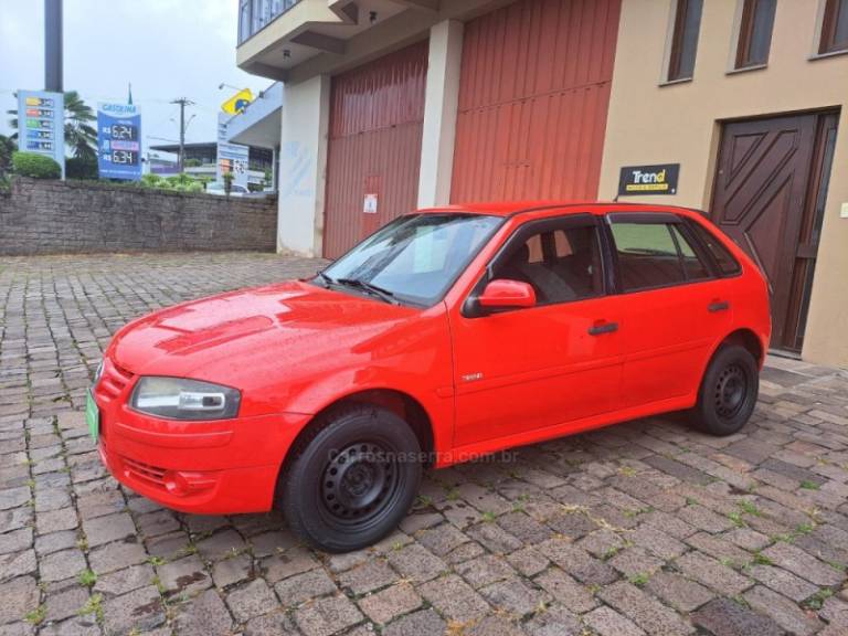 VOLKSWAGEN - GOL - 2013/2013 - Vermelha - R$ 28.900,00
