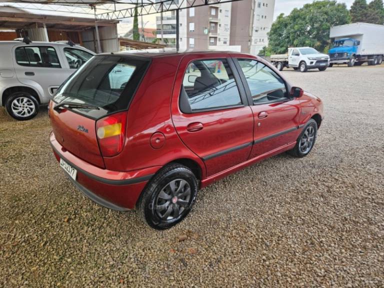 FIAT - PALIO - 1996/1997 - Vermelha - R$ 12.500,00