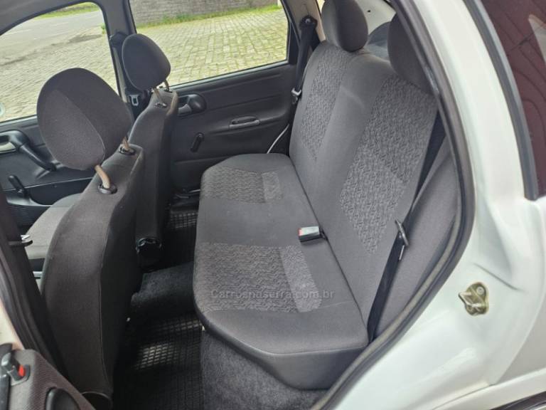 CHEVROLET - CORSA - 2006/2007 - Branca - R$ 21.500,00
