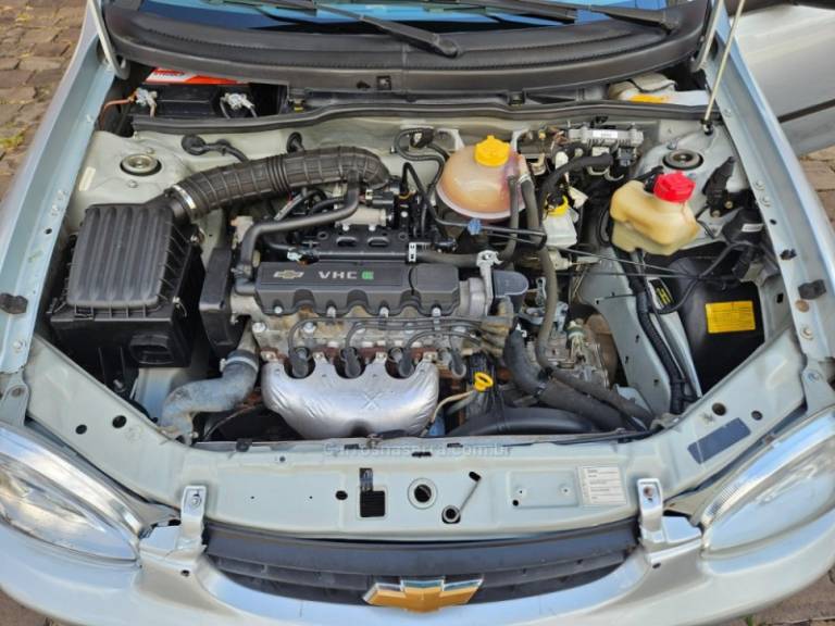 CHEVROLET - CLASSIC - 2009/2009 - Prata - R$ 21.500,00