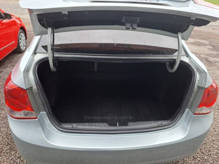 CHEVROLET - CRUZE - 2012/2013 - Prata - R$ 55.900,00