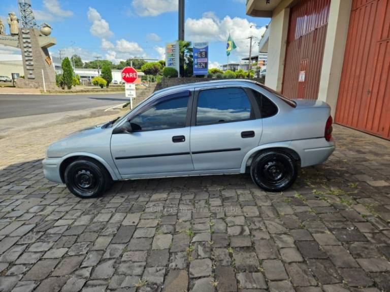 CHEVROLET - CLASSIC - 2009/2009 - Prata - R$ 21.500,00