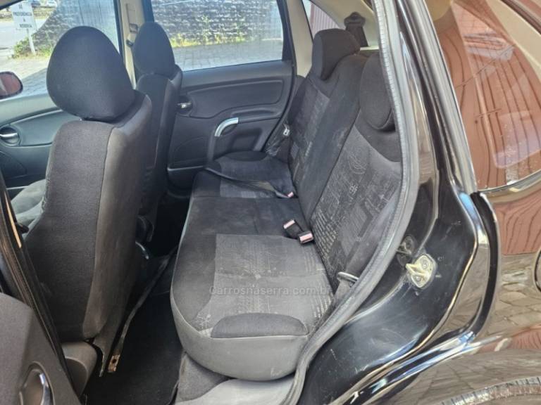 CITROËN - C3 - 2007/2008 - Preta - R$ 21.000,00