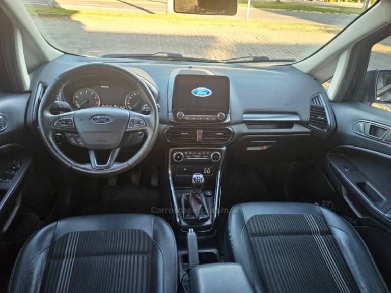 FORD - ECOSPORT - 2017/2018 - Preta - R$ 68.500,00