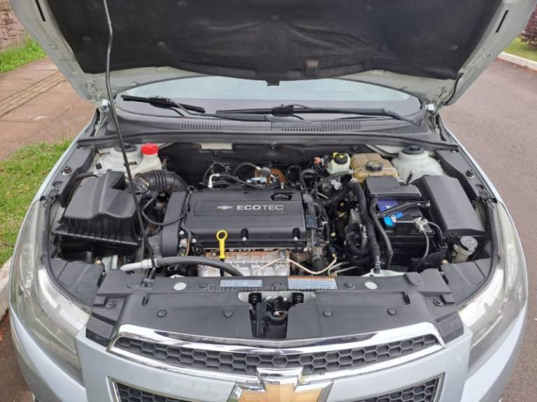 CHEVROLET - CRUZE - 2012/2013 - Prata - R$ 55.900,00