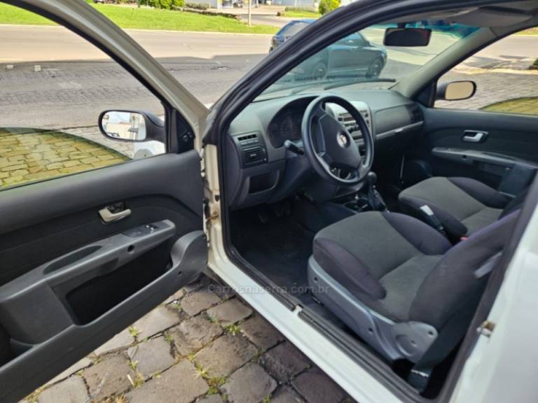 FIAT - STRADA - 2009/2010 - Branca - R$ 34.500,00