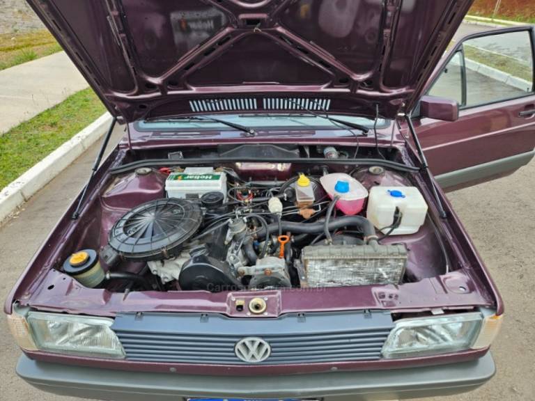 VOLKSWAGEN - SAVEIRO - 1992/1993 - Vermelha - R$ 40.000,00