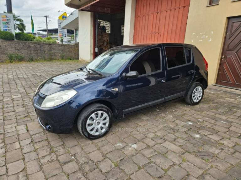 RENAULT - SANDERO - 2009/2009 - Azul - R$ 26.500,00