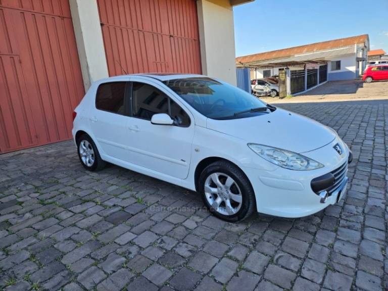PEUGEOT - 307 - 2009/2010 - Branca - R$ 29.900,00