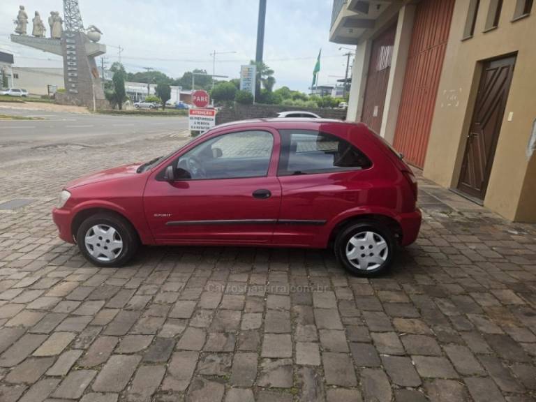 CHEVROLET - CELTA - 2007/2007 - Vermelha - R$ 18.900,00