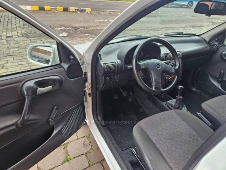 CHEVROLET - CORSA - 2006/2007 - Branca - R$ 21.500,00