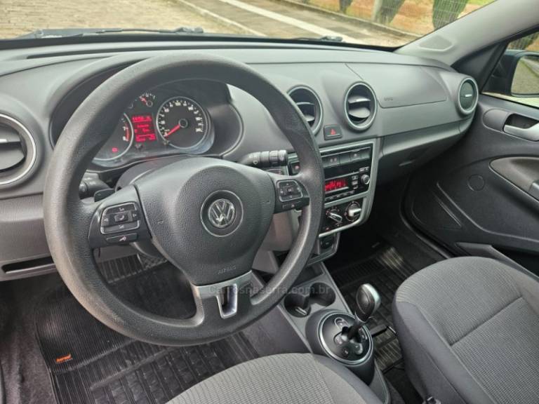 VOLKSWAGEN - GOL - 2013/2014 - Preta - R$ 39.900,00