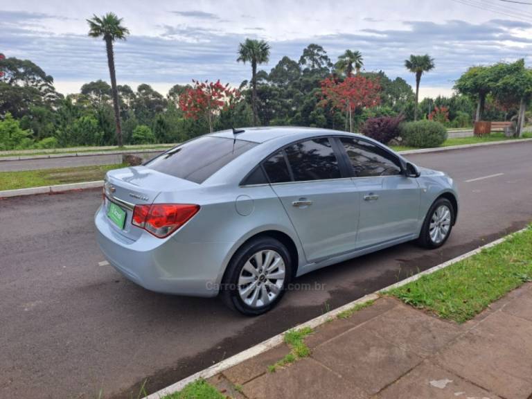 CHEVROLET - CRUZE - 2012/2013 - Prata - R$ 55.900,00