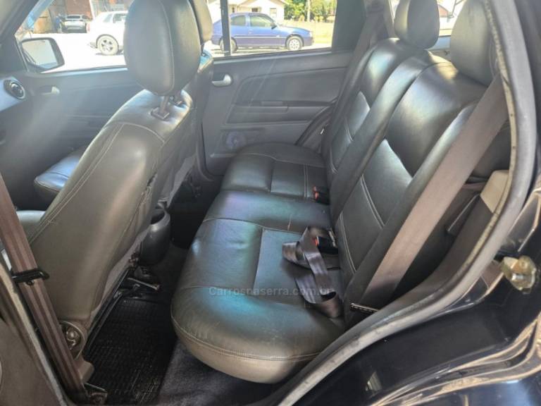 FORD - ECOSPORT - 2005/2005 - Preta - R$ 26.500,00