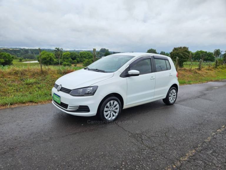 VOLKSWAGEN - FOX - 2018/2018 - Branca - R$ 56.500,00